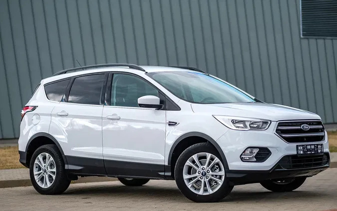 samochody osobowe Ford Kuga cena 53900 przebieg: 138679, rok produkcji 2018 z Białystok